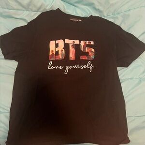 BTS Love Yourself Black T-Shirt Size Large